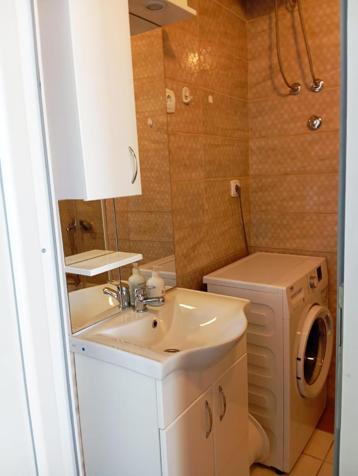 Apartment Deki Studio Котор Экстерьер фото